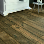 LAMINAT KAINDL 10MM O580 LM (1.76M2) KL.32 ANTIQUE FAR.HICKORY
